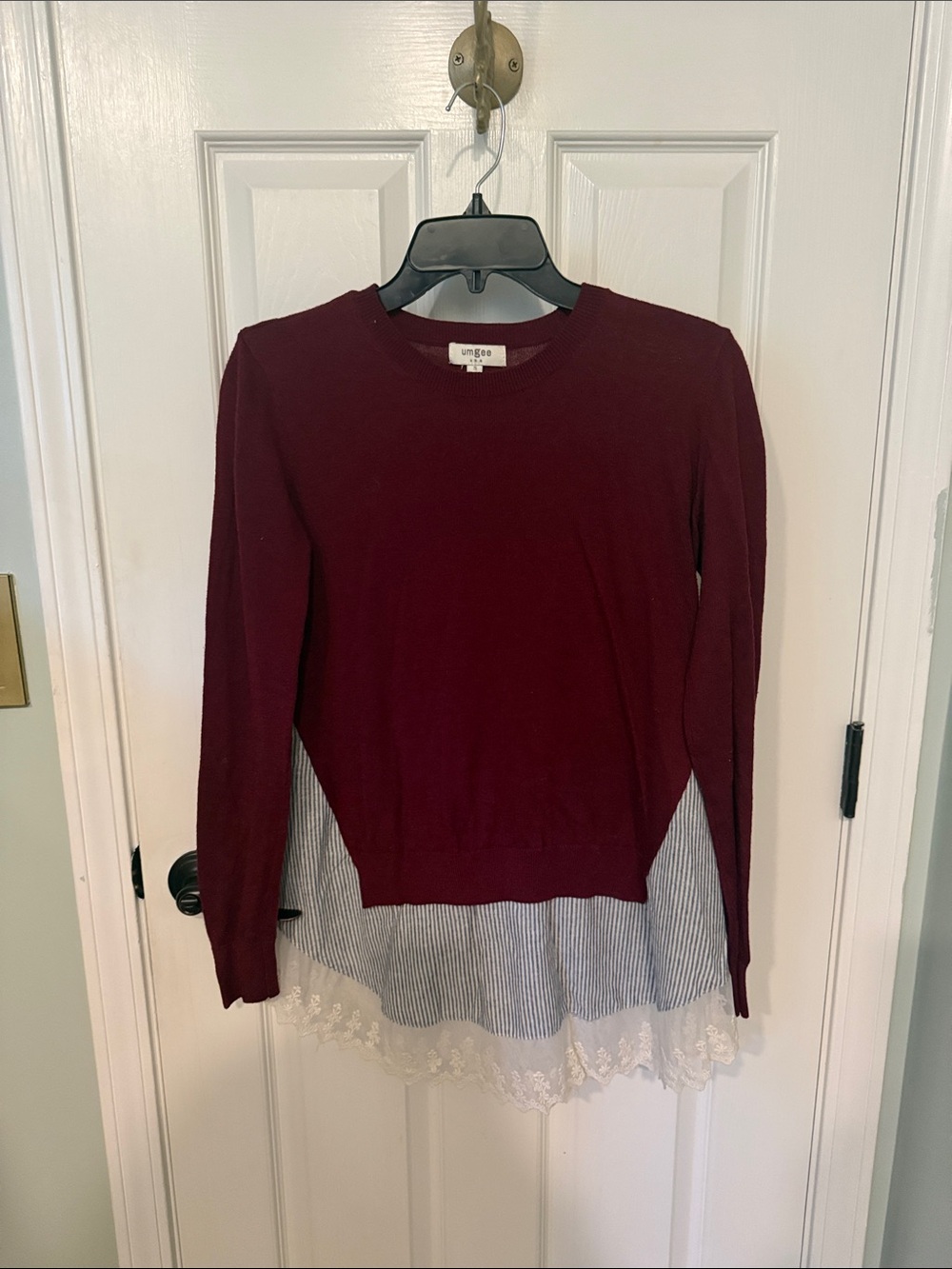 Umgee Maroon Layered Knit Top with Lace Trim
